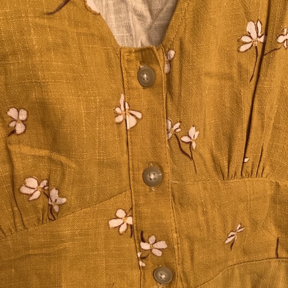 Floral golden yellow summer short sleeve dress - Picture 2 of 6